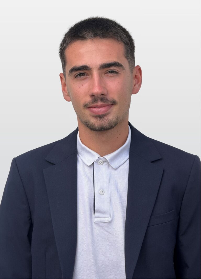 Nathan Bordet, gestionnaire chez COPRAXIS